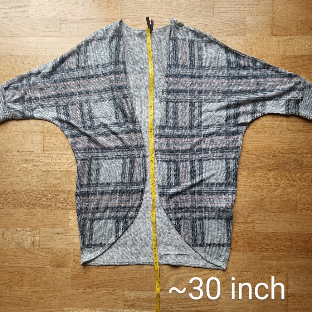 Vanity Cardigan - Picture 7 of 9